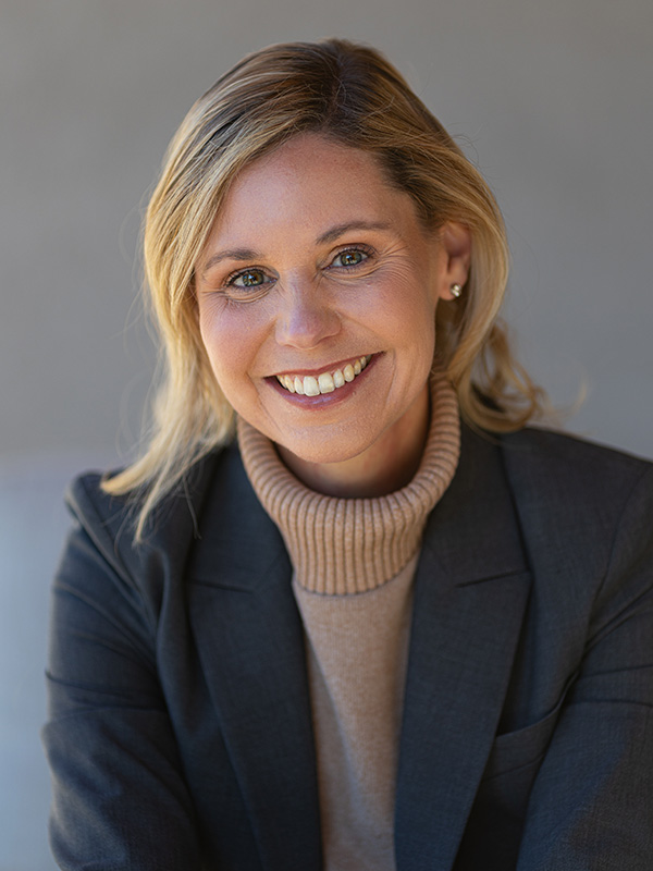Elizabeth Convery The Helm founding coach